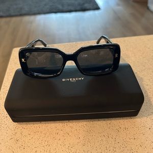 GIVENCHY GV7201/S Black Sunglasses